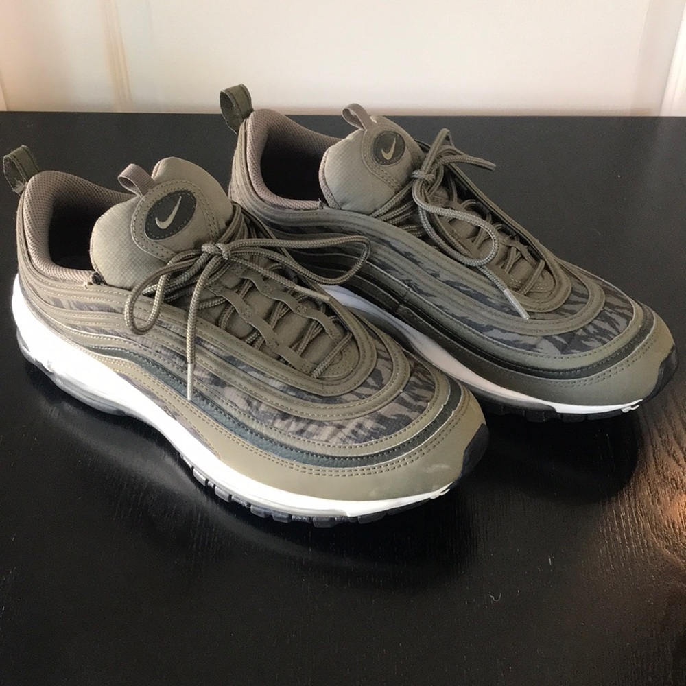 Nike Air Max 270 Tiger Camo Olive Sz 11